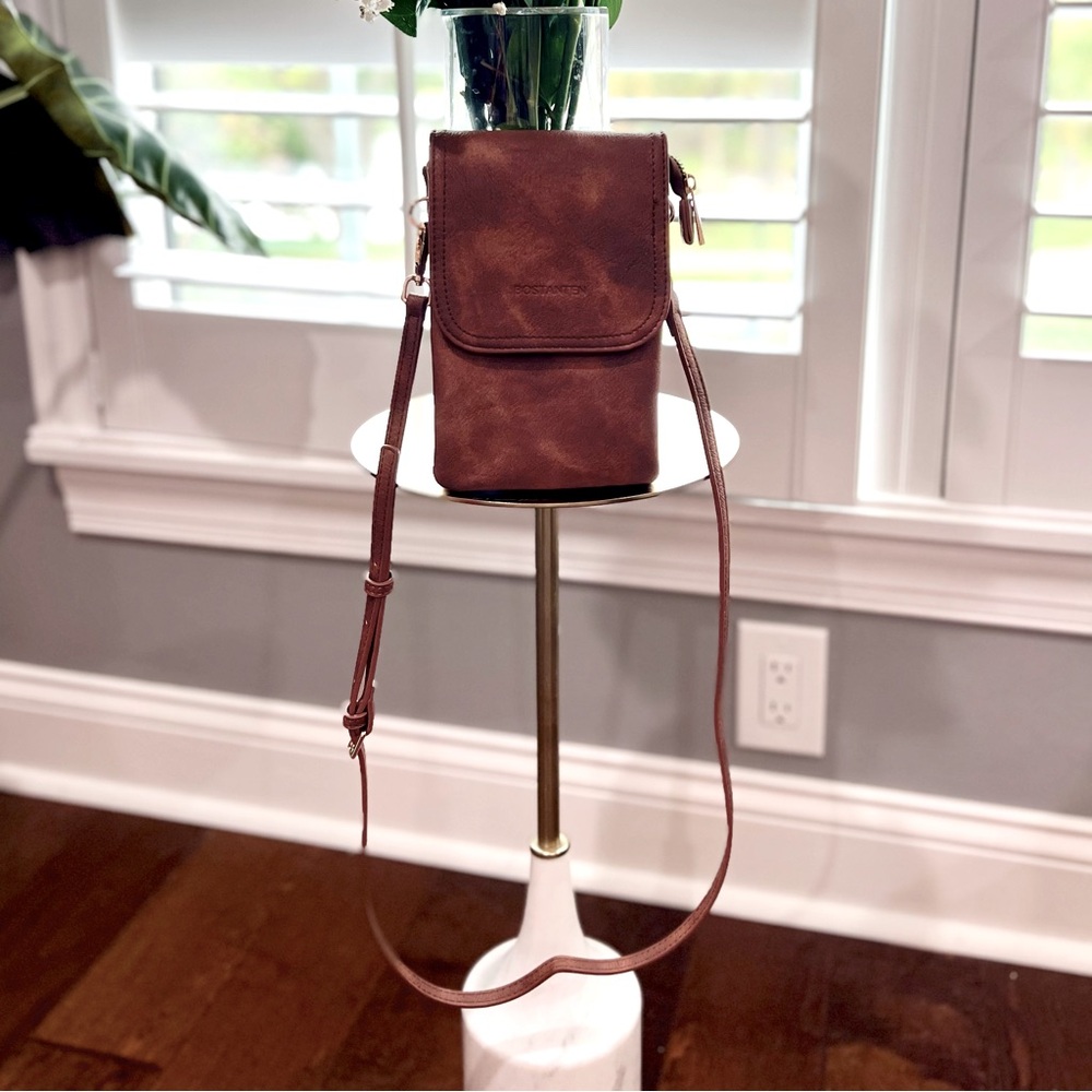 Elegant Brown Leather Crossbody Bag